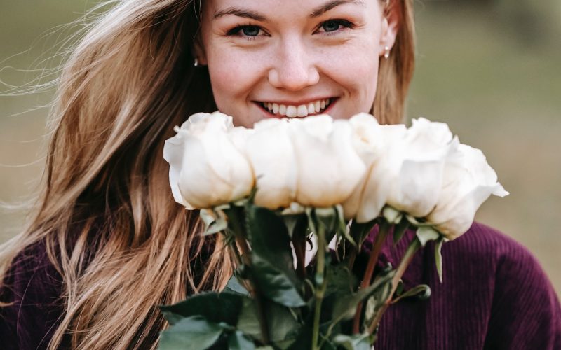 De bästa blommorna för kärlek, dejt och frieri